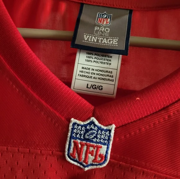NFL Vintage Red Jersey with Blue Logo - Picture 4 of 5